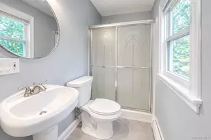 62 Delaware Rd, Newburgh, NY 12550 - Photo 19