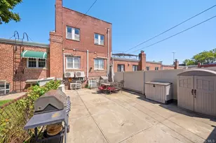 69-08 Penelope Ave, Middle Village, NY 11379 - Photo 23