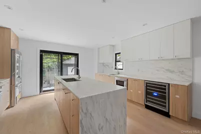 6923 Alderton Street, Rego Park, NY 11374 - Photo 5