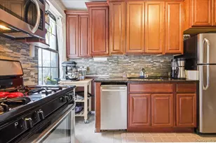 68-12 Burns St, Forest Hills, NY 11375 - Photo 15