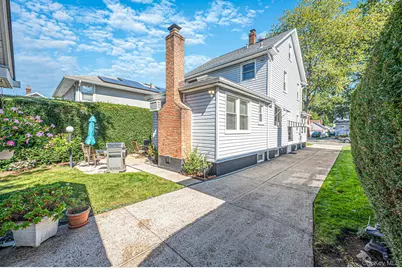 116 Hawthorne Avenue, Floral Park, NY 11001 - Photo 13