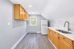 180 N 7th St, Lindenhurst, NY 11757 - Photo 27