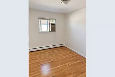 94 Union Avenue, Amityville, NY 11701 - Photo 7