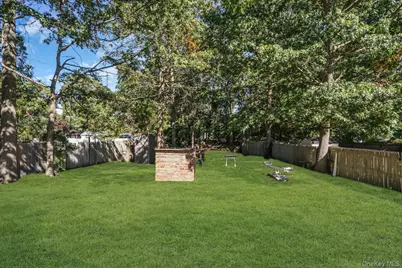130 Auborn Avenue, Shirley, NY 11967 - Photo 47