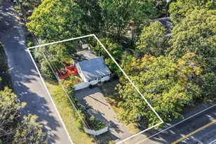 60 S Evergreen Dr, Selden, NY 11784 - Photo 15
