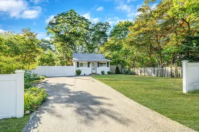 60 S Evergreen Drive, Selden, NY 11784 - Photo 17