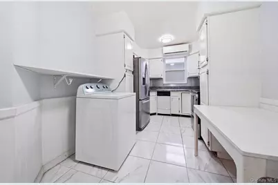 195-02 39th Avenue #2, Flushing, NY 11358 - Photo 5