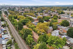 195-02 39th Ave, Flushing, NY 11358 - Photo 15