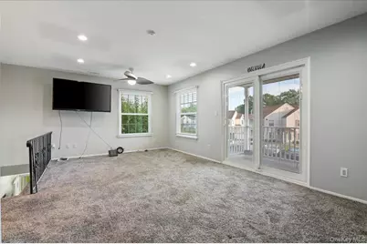 80 Fairview Circle, Middle Island, NY 11953 - Photo 3