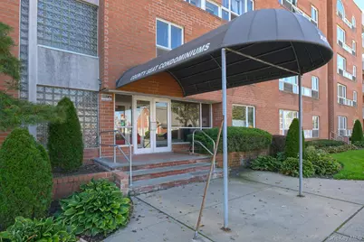 205 Mineola Boulevard #5I, Mineola, NY 11501 - Photo 3