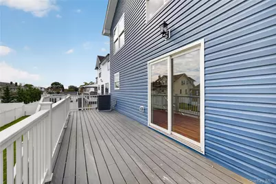 265 Roosevelt Avenue, Freeport, NY 11520 - Photo 27