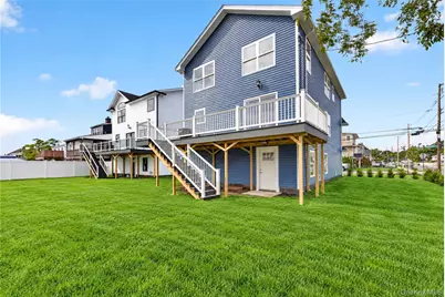 265 Roosevelt Avenue, Freeport, NY 11520 - Photo 5