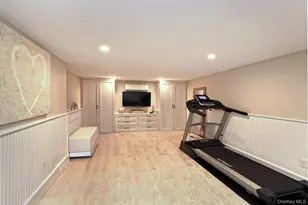 31 Huntington Bay Rd, Huntington, NY 11743 - Photo 27