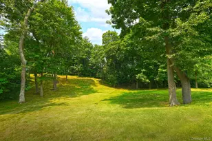 31 Huntington Bay Rd, Huntington, NY 11743 - Photo 33