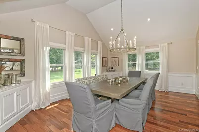 31 Huntington Bay Road, Huntington, NY 11743 - Photo 15