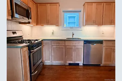 92 School Street, Oyster Bay, NY 11771 - Photo 7