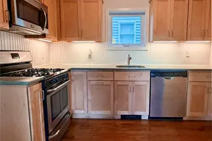 92 School St, Oyster Bay, NY 11771 - Photo 7