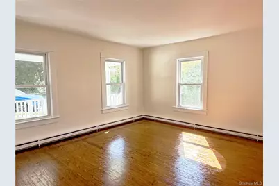92 School Street, Oyster Bay, NY 11771 - Photo 3