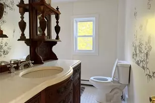 92 School St, Oyster Bay, NY 11771 - Photo 9