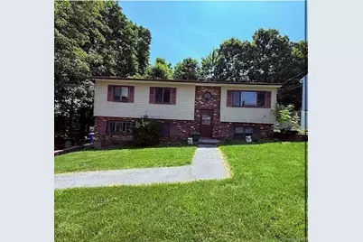 2 Mountain Ave, Middletown, NY 10940 - Photo 1