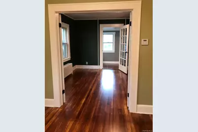 8 Raymond Street, Glen Cove, NY 11542 - Photo 3