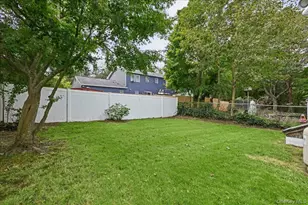 14 Corona Rd, Sound Beach, NY 11789 - Photo 27