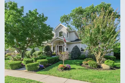 752 Kensington Court, Westbury, NY 11590 - Photo 1