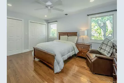 752 Kensington Court, Westbury, NY 11590 - Photo 21