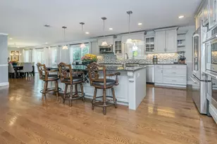 752 Kensington Ct, Westbury, NY 11590 - Photo 9