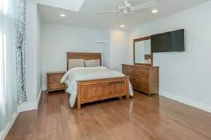 752 Kensington Ct, Westbury, NY 11590 - Photo 19