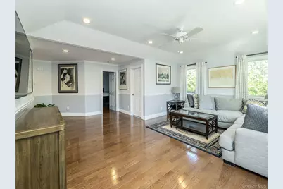 752 Kensington Court, Westbury, NY 11590 - Photo 13