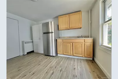 25 S Prospect Street #2, Kingston, NY 12401 - Photo 3