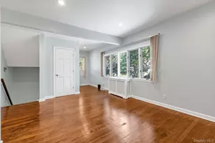 48 Emerson Ave, Floral Park, NY 11001 - Photo 5