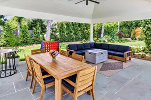 99 Beach Rd, Westhampton Beach, NY 11978 - Photo 27