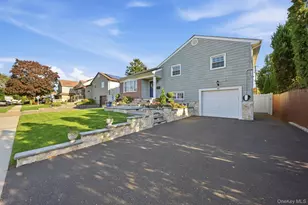 2624 Flower St, Westbury, NY 11590 - Photo 3