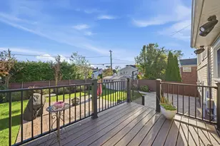 2624 Flower St, Westbury, NY 11590 - Photo 9
