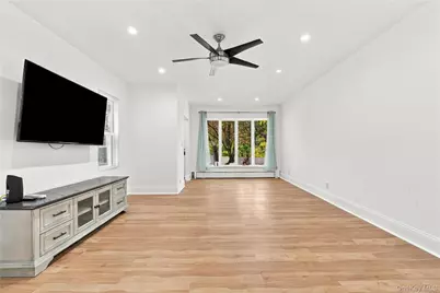 9016 Union Turnpike, Glendale, NY 11385 - Photo 5