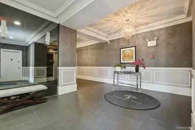 1185 E Broadway #4E, Hewlett, NY 11557 - Photo 9