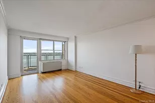 17-85 215th St, Bayside, NY 11360 - Photo 17