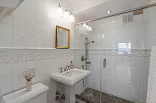 17-85 215th St, Bayside, NY 11360 - Photo 19