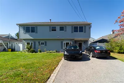 220 Jerusalem Avenue, Hicksville, NY 11801 - Photo 3