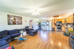 220 Jerusalem Ave, Hicksville, NY 11801 - Photo 7