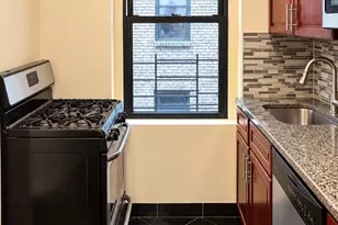 21-38 35th St, Astoria, NY 11105 - Photo 15