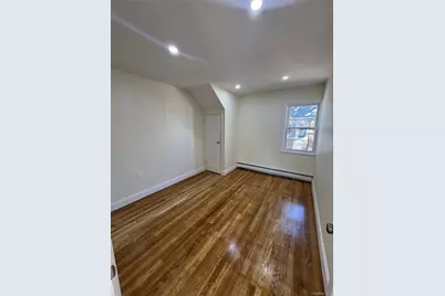 1054 Lydig Avenue, Bronx, NY 10461 - Photo 7