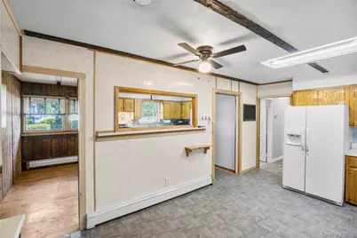 10 Nesaquake Trail, Ridge, NY 11961 - Photo 11