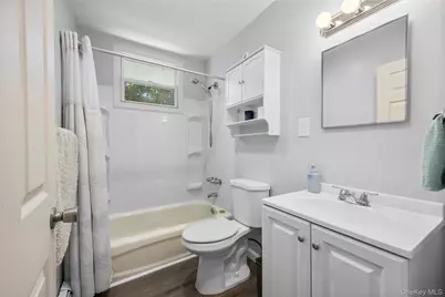 10 Nesaquake Trail, Ridge, NY 11961 - Photo 27