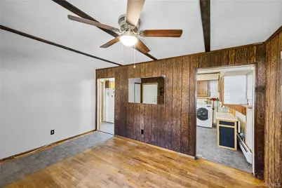 10 Nesaquake Trail, Ridge, NY 11961 - Photo 5