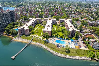 162-01 Powells Cove Boulevard #2D, Whitestone, NY 11357 - Photo 7