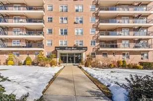 162-01 Powells Cove Blvd, Whitestone, NY 11357 - Photo 27