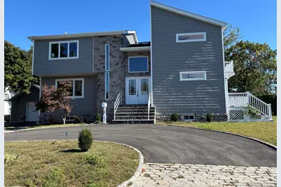 35 Adams Avenue, Bayville, NY 11709 - Photo 1